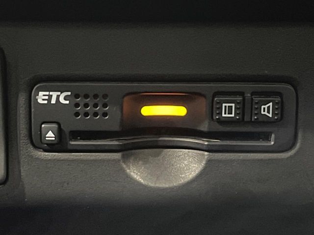 【ETC】高速道路の料金所をストレスなく通過！話題のスポットやサービスエリアに多い「スマートIC」利用時は必須のアイテムです。当店でセットアップを実施、ご納車当日からすぐにご利用いただけます！
