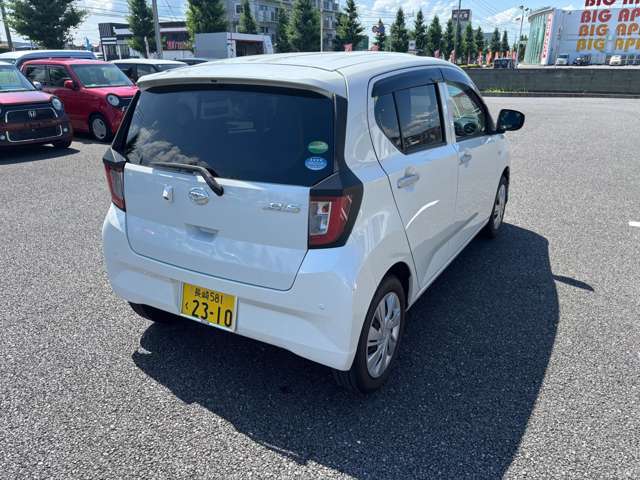運転席後ろ側から★
