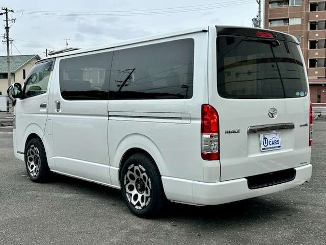 アフターパーツが豊富なハイエース！お客様のお好みの仕様にカスタマイズいたします！こんな車が欲しかった！そのお声をお教えください！お問い合わせはフリーダイヤル　0066-9711-629684　まで！