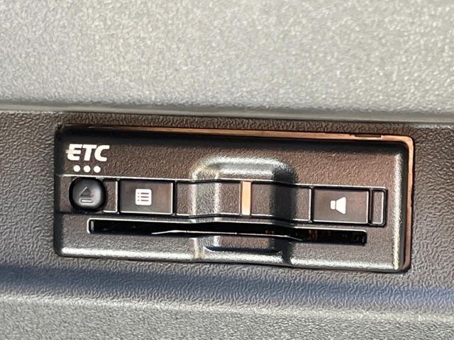 【ETC】高速道路の料金所をストレスなく通過！話題のスポットやサービスエリアに多い「スマートIC」利用時は必須のアイテムです。当店でセットアップを実施、ご納車当日からすぐにご利用いただけます！