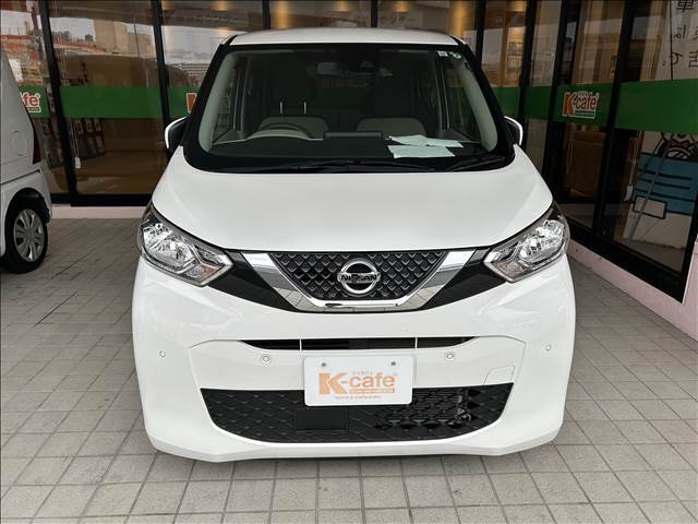 人気の届出済未使用車や厳選中古車を全メーカー豊富に取り揃えております。