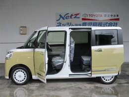 両側パワースライドドアで軽々と開閉可能