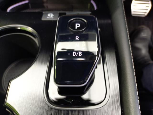 お車に合わせて無料保証以外にも、保証範囲、期間、距離を拡充させた有料保証もご用意しております！中古車の購入が初めてで不安・・・というお客様もご安心ください！