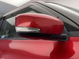 【ドアミラー】大きくて見やすいので、後方を見るときも安心です！