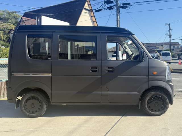 納車時、ETCやドライブレコーダー、ナビなどの取付もお受けいたします。ご相談ください。