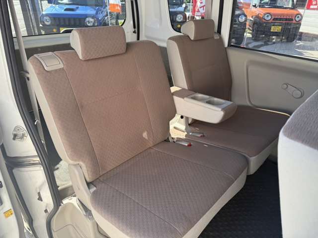 内装清掃済　エアコン　パワーウインドウ　キーレス　5速マニュアル