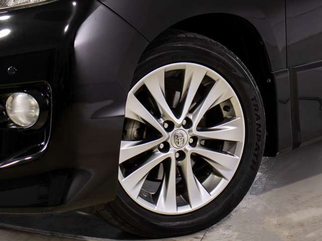 今付いているアルミホイールの換装承ります。お好みのデザイン等がありましたらご相談下さい！