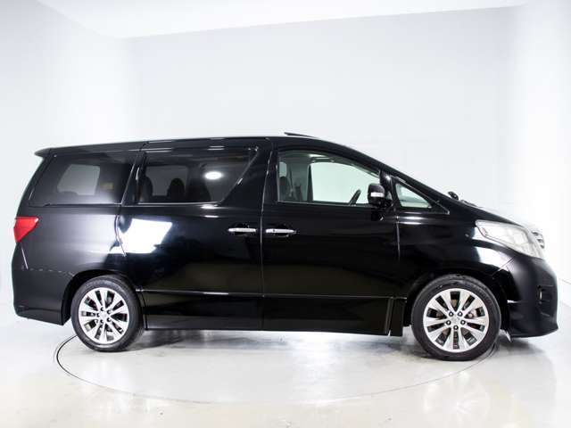 サイドビュー（ホイール交換・ダウンサス・車高調など)のカスタムも承っております