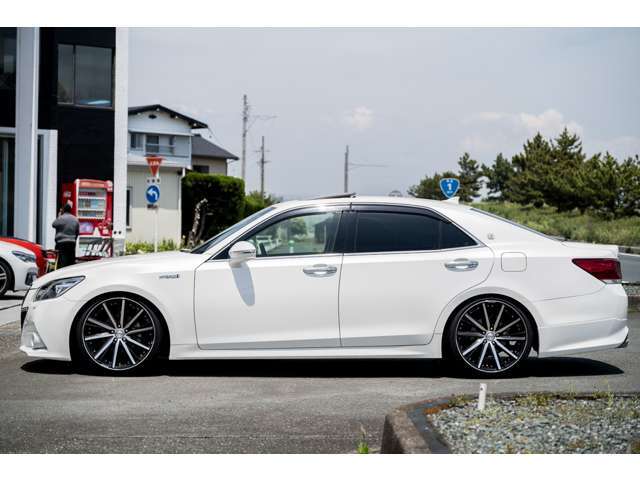 特選中古車満載のFBページもどうぞ！→https://ja-jp.facebook.com/WORLD-CAR-Hamamatsu-289399801231658/