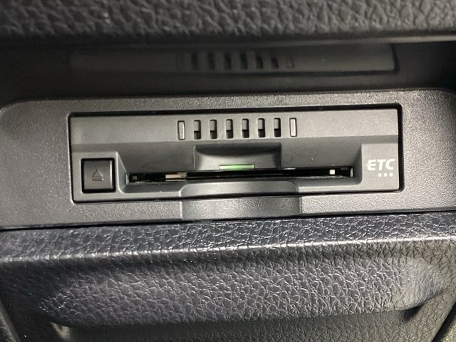 ビルトインタイプのETC2.0です。スッキリ収納！