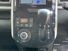 操作簡単なシフトレバーです