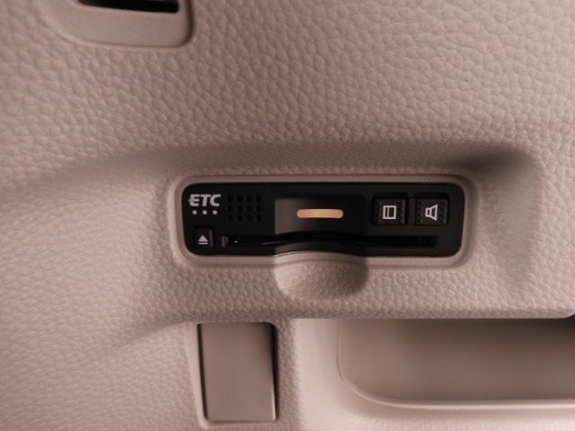 今や必需品の◆ETC車載器　装備車◆　有料道路を利用する際にスムースに通過でき、わずらわしい料金支払いから開放されます！
