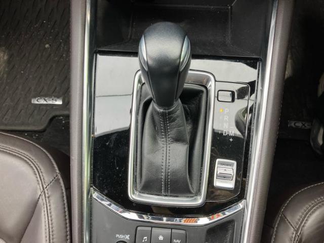お車に合わせて無料保証以外にも、保証範囲、期間、距離を拡充させた有料保証もご用意しております！中古車の購入が初めてで不安・・・というお客様もご安心ください！