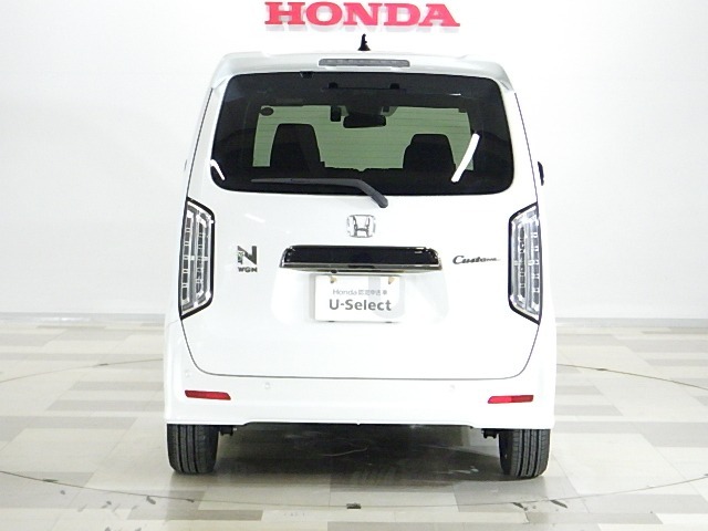 ご納車後のアフターサービス（点検、車検、板金、洗車、消耗品交換、自動車保険、etc）なんでもお任せ下さい。末永いお付き合いをさせて頂ける様、いつでもオールスタッフでお迎え致します！