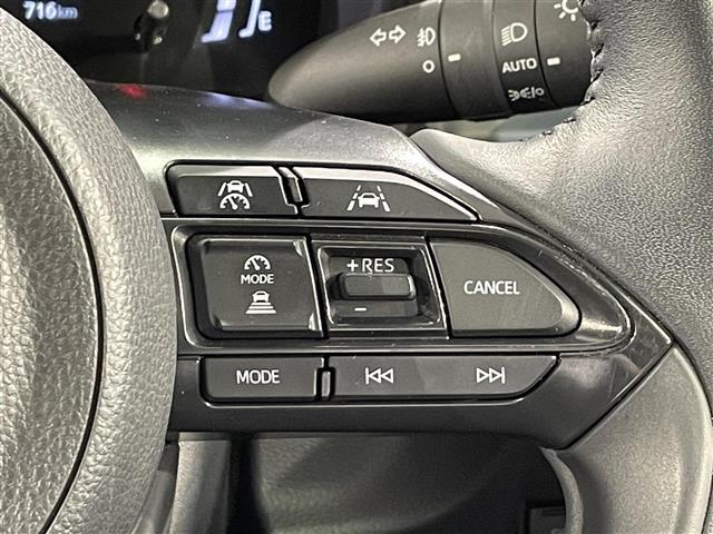 【アダプティブクルーズコントロール】設定した車速内で自動で加減速♪先行車との車間距離を適切に維持した追従走行が可能です♪