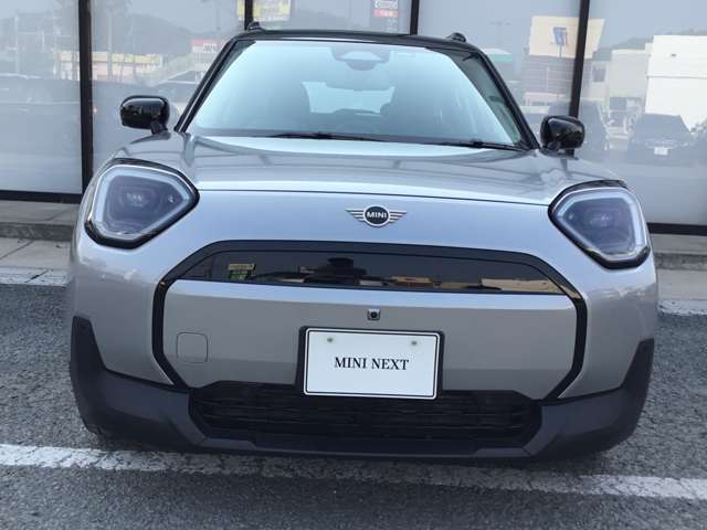 MINI正規ディーラー認定中古車規定に基づく360°の点検整備を実施