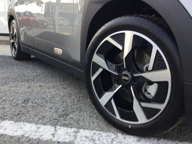 認定中古車規定整備を実施致します。詳細はMINI NEXT奈良　フリーダイヤル【0078-6002-419472】へお気軽にお問い合わせ下さいませ！