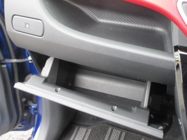○●○当店は代車無料貸し出し○●○下取車の車検が切れる！急な故障で車が無くなった！事故などにより乗り換えを余儀なくされた！などなど理由は様々ありますが当店をご利用のお客様全員対象のサービスです