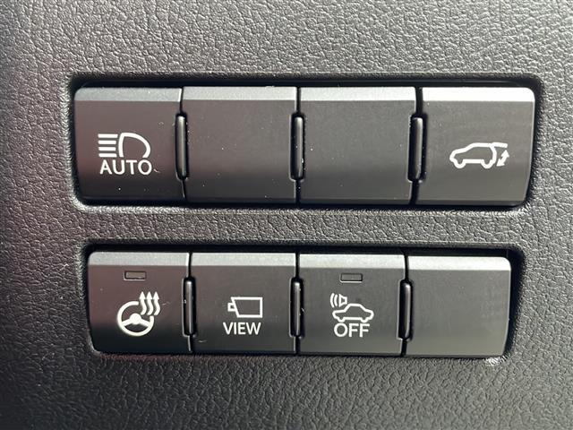 【運転席操作部】『運転席周辺の装備』の画像になります。快適なドライブを楽しむための機能が装備されています！運転席から触れるので使いやすいです！