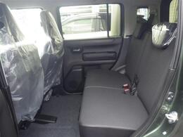 後席もゆったり！