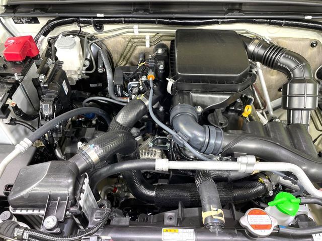 親切・丁寧な専門メカニックスタッフが応対！・車検・点検整備・事故等の修理などアフターサービスも安心。お車のカスタマイズもネクステージのサービススタッフまでご相談ください！
