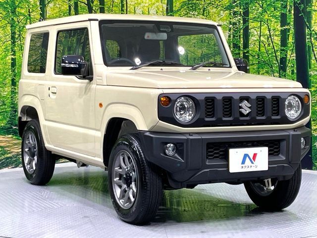 大好評のボディコーティング「弾スプラッシュコート」もご納車までに施工可能。通常のガラスコートと異なる、耐久年数6年の無機質ガラスコーティングが、ボディをキレイな状態に保ってくれます。