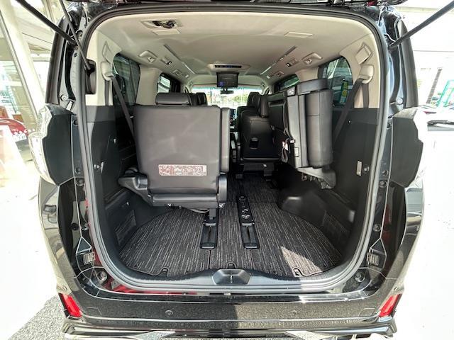 【シートアレンジ】乗せる人数、荷物によってシートをアレンジすれば、ダンボールなどの大きい荷物や、釣り具などの長尺物も載せられそうですね！