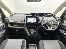 【インパネ全体】全方位で視界が広く、高い目線で運転もしやすいです！