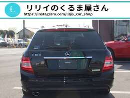 バックモニター付きです。車の後方に小型カメラが付いており、バックする際の後方の様子をモニター上に表示します。小型カメラに傷がなく、キレイな状態なので、クリアな映像が映し出されます！