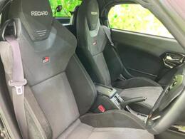 「この車の写真をもっと見たい」「状態が気になる」「この装備はついている？」どんな小さな疑問でもお気軽にお問い合わせください！