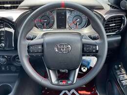 【ステアリング】軽い力で扱いやすいハンドルです。目立つ傷やスレなどなく綺麗な状態です！除菌プランいれていただくとさらに快適に！清潔なお車はお子様にも安心ですね！