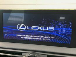 【10.3インチワイドナビ】高級感とインパクトのある大型ワイドナビを装備。各種オーディオ操作はもちろん、横長ワイド画面でのマップ2分割表示など、利便性も高いナビです♪