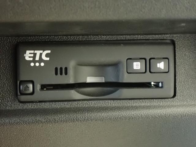 ETC車載器装備！高速道路の料金所で停車することなく、スムーズな精算が可能です。ETCカードをお持ちでない方は、当店でも申し込み手続き可能ですのでお気軽にお問い合わせください。