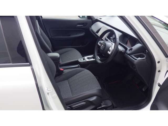 車を運転する際には運転席の存在は欠かせません。　　　　　　　　　なのでしっかりとチェックしたいポイントですね。