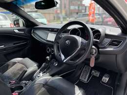 ◇アルファロメオらしいスポーティなインテリアです！