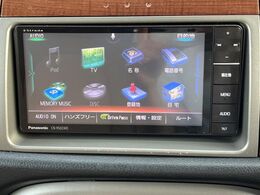 【ナビゲーション】目的地までしっかり案内してくれる使いやすいナビ。Bluetooth接続すればお持ちのスマホやMP3プレイヤーの音楽を再生可能！毎日の運転がさらに楽しくなります！！