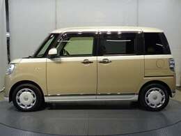 【両側電動スライドドア】狭いスペースでも隣の車を気にせずにドアを開閉できます！乗り降りや大きな荷物の積み降ろしもスムーズです♪