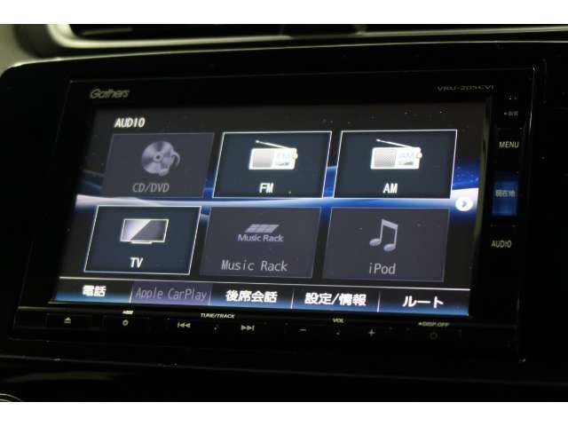 ナビゲーションももちろん装備☆多彩な機能で快適ドライブをアシスト☆オーディオ機能も充実していますね☆