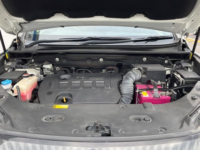 親切・丁寧な専門メカニックスタッフが応対！・車検・点検整備・事故等の修理などアフターサービスも安心。お車のカスタマイズもネクステージのサービススタッフまでご相談ください！