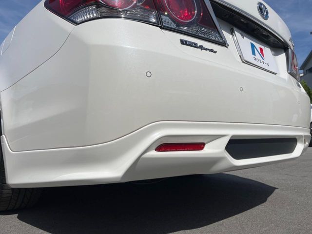 【TRDリアバンパースポイラー】人気のTRDエアロを装備！クルマの外観がよりスタイリッシュになり、街中で存在感あふれる1台に♪将来買い替える時にもリセールに影響しやすく、価値ある人気の装備です！