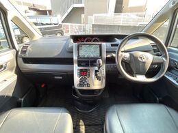 グループ総在庫数約30，000台！！全国の系列店からメーカー・車種問わずご紹介出来るので、あなたにピッタリのお車が見つかるはずです♪まずはお問い合わせ下さい☆