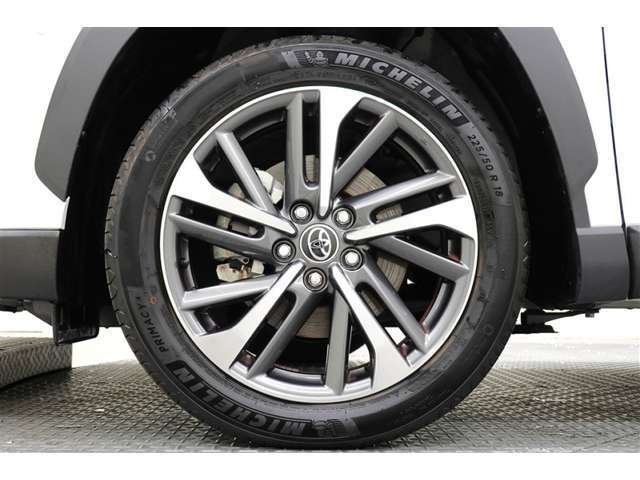 タイヤワックスでタイヤもツヤツヤ♪