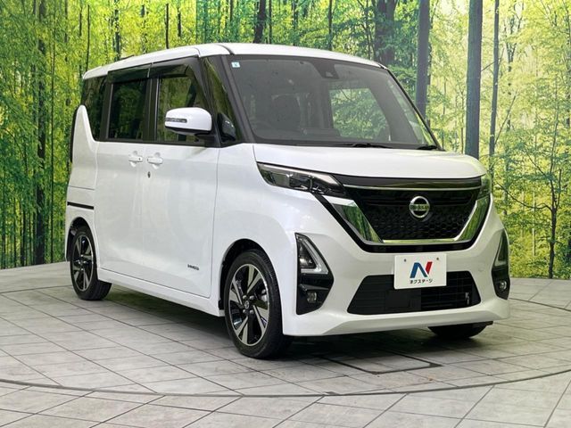 大好評のボディコーティング「弾スプラッシュコート」もご納車までに施工可能。通常のガラスコートと異なる、耐久年数6年の無機質ガラスコーティングが、ボディをキレイな状態に保ってくれます。