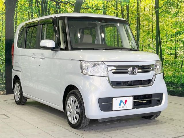 大好評のボディコーティング「弾スプラッシュコート」もご納車までに施工可能。通常のガラスコートと異なる、耐久年数6年の無機質ガラスコーティングが、ボディをキレイな状態に保ってくれます。