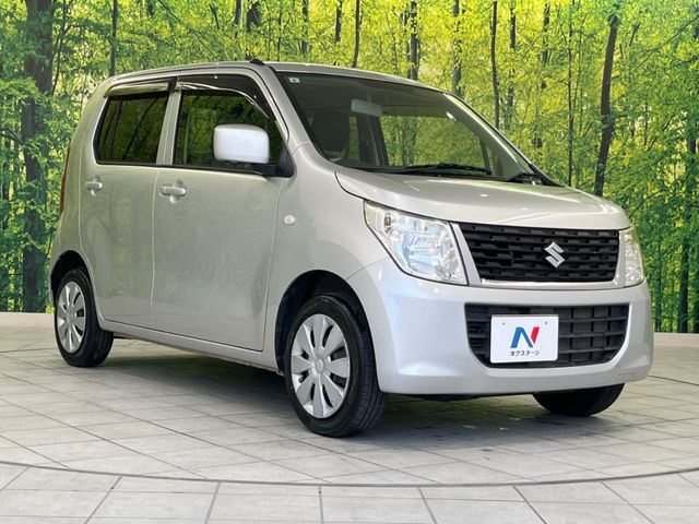 大好評のボディコーティング「弾スプラッシュコート」もご納車までに施工可能。通常のガラスコートと異なる、耐久年数6年の無機質ガラスコーティングが、ボディをキレイな状態に保ってくれます。