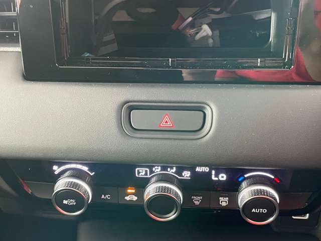 当店はお客様との会話を通じて、ライフスタイルに合ったクルマ購入の実現に尽力します。