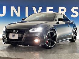 ●HIDヘッドライト：明るく前方を照らしてくれるので、悪天候や夜間の走行時も視界良好で安心してお乗りいただけます。