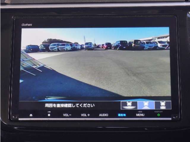 ◆バックカメラ◆リバースにするだけで映ります、後方の安全確認や、狭い駐車場での車庫入れ、雨の日や夜間など視界の悪い時に便利です！安全にバックする為には欠かせない装備です。