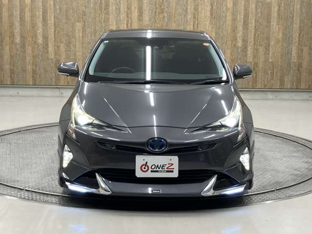 ご納車前には自社認証工場にてしっかり法定点検を行います！エンジンオイル・オイルエレメント・ワイパーゴム等の標準交換部品以外にも点検後交換が必要な消耗部品等も交換・整備致します