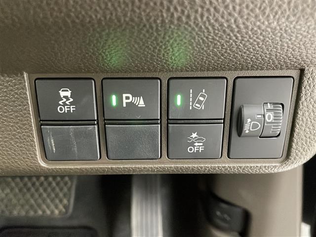 夜間も明るいLEDが照らしておりますのでしっかりご覧頂けます。